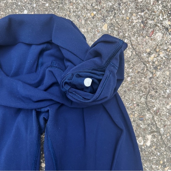 Lululemon Navy Blue Cropped Leggings High Waisted Capri Gym Tights Size 4 - Picture 8 of 12